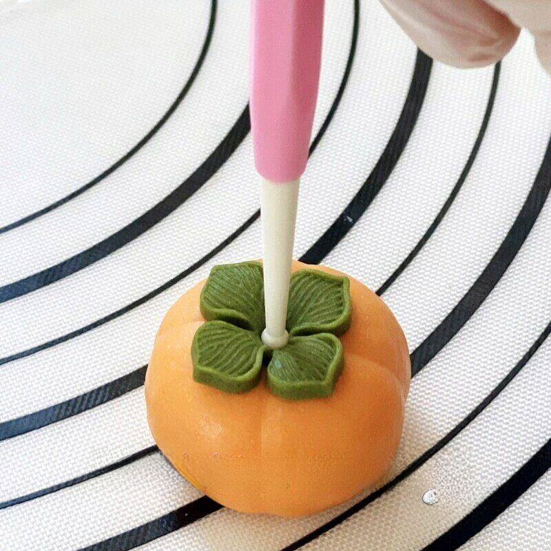 春の焼きドーナツ型、お祝いのハート型、月餅型、キッチンベーキ - Kitchen Baking Center のレビューと価格